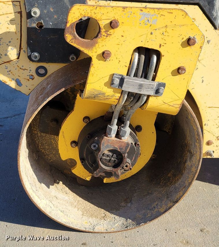 image for item DM8149 Dynapac CC900G  double drum vibratory roller