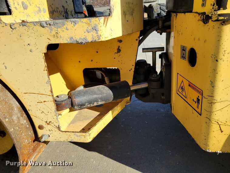 image for item DM8149 Dynapac CC900G  double drum vibratory roller