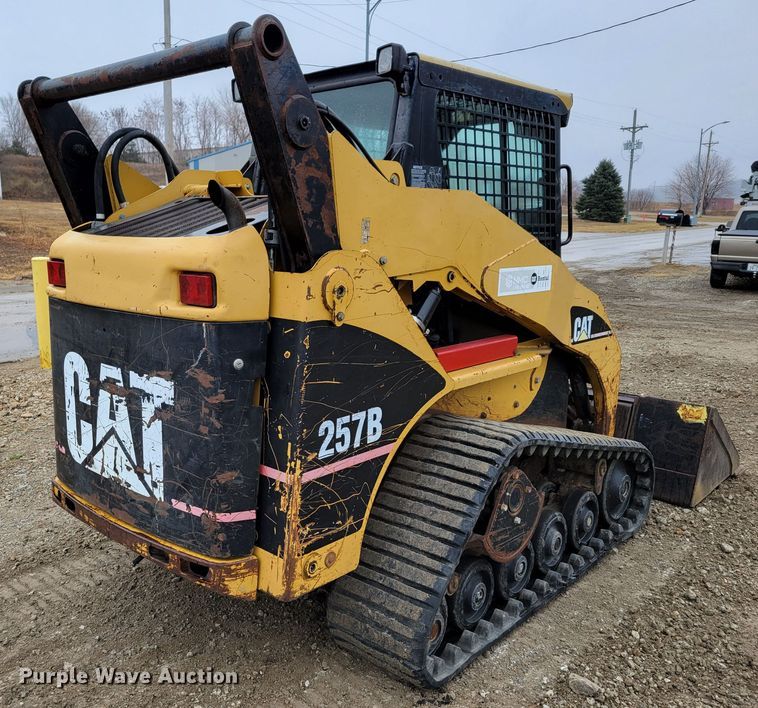 image for item DM8161 2007 Caterpillar 257B  tracked skid steer loader