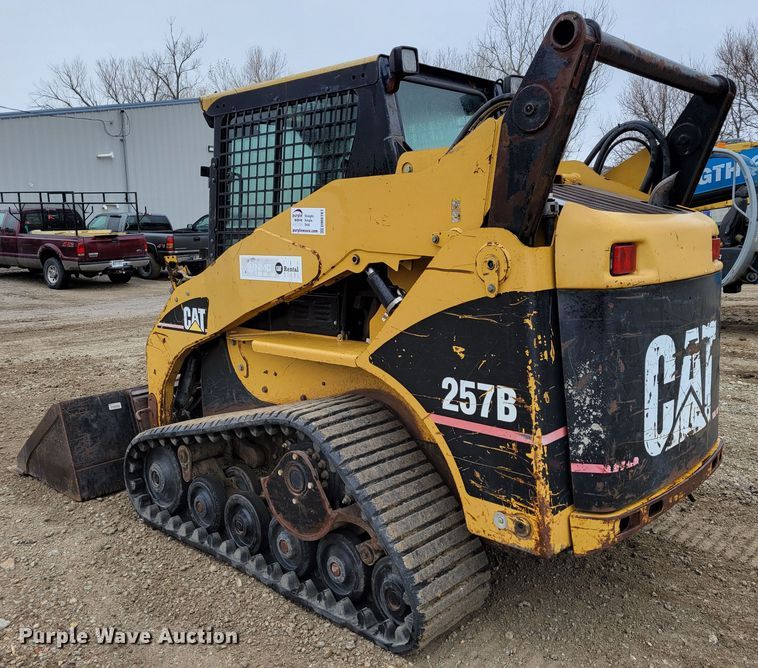 image for item DM8161 2007 Caterpillar 257B  tracked skid steer loader
