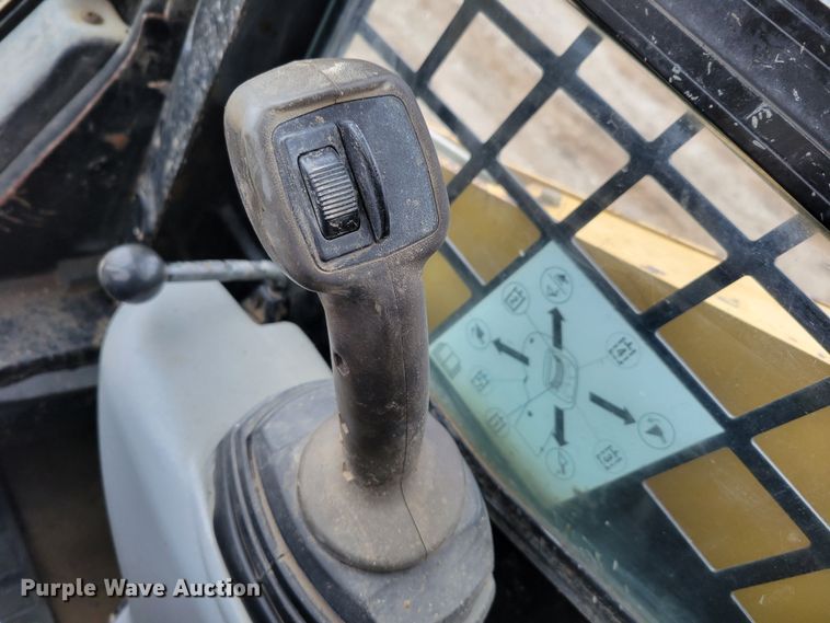 image for item DM8161 2007 Caterpillar 257B  tracked skid steer loader