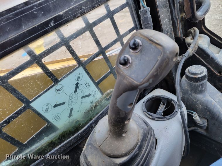 image for item DM8161 2007 Caterpillar 257B  tracked skid steer loader