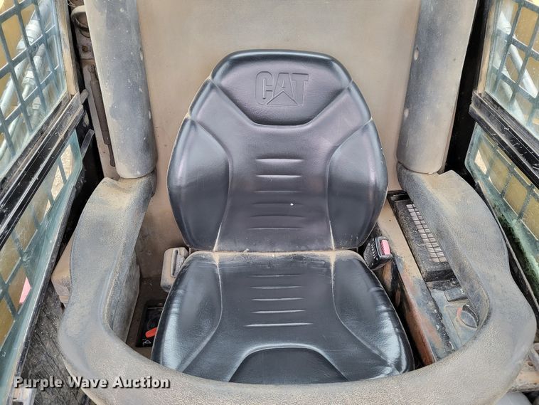 image for item DM8161 2007 Caterpillar 257B  tracked skid steer loader