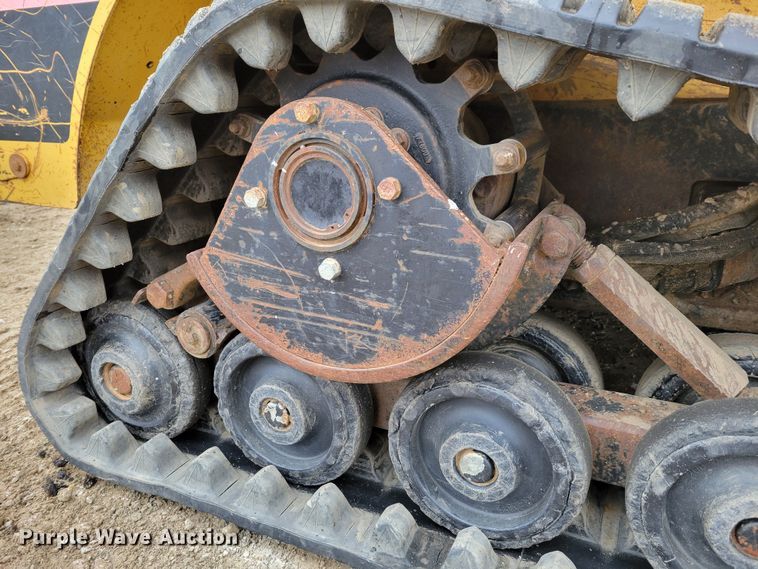 image for item DM8161 2007 Caterpillar 257B  tracked skid steer loader