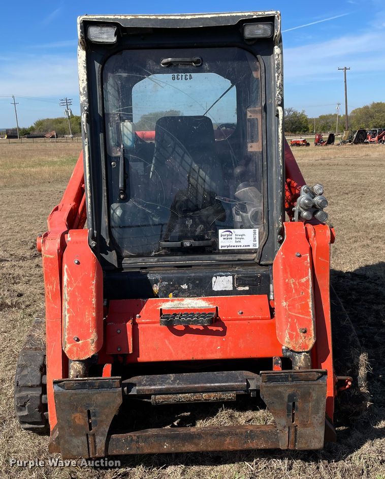 image for item DN7569 2019 Kubota SVL75-2  tracked skid steer loader