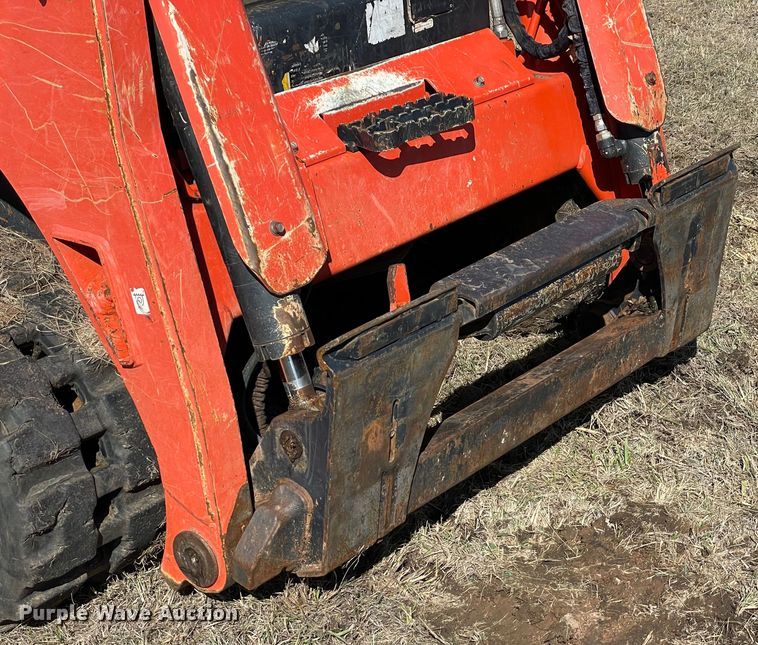 image for item DN7569 2019 Kubota SVL75-2  tracked skid steer loader