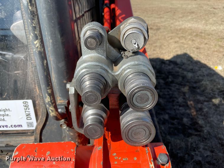 image for item DN7569 2019 Kubota SVL75-2  tracked skid steer loader