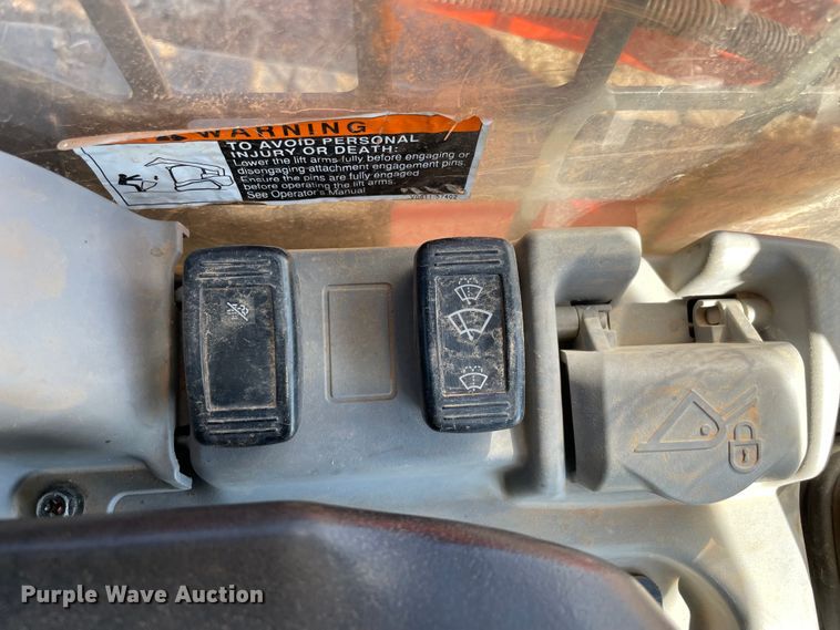 image for item DN7569 2019 Kubota SVL75-2  tracked skid steer loader