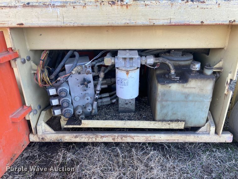 image for item DN7638 JLG  scissor lift