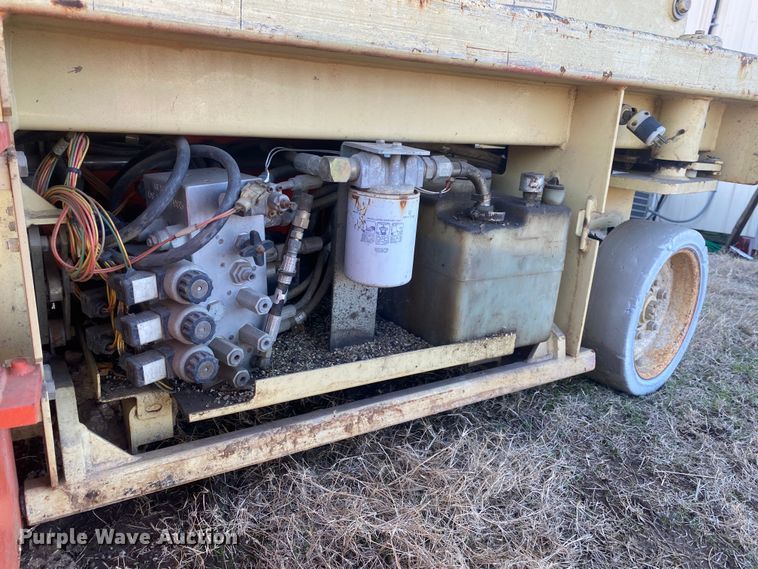 image for item DN7638 JLG  scissor lift