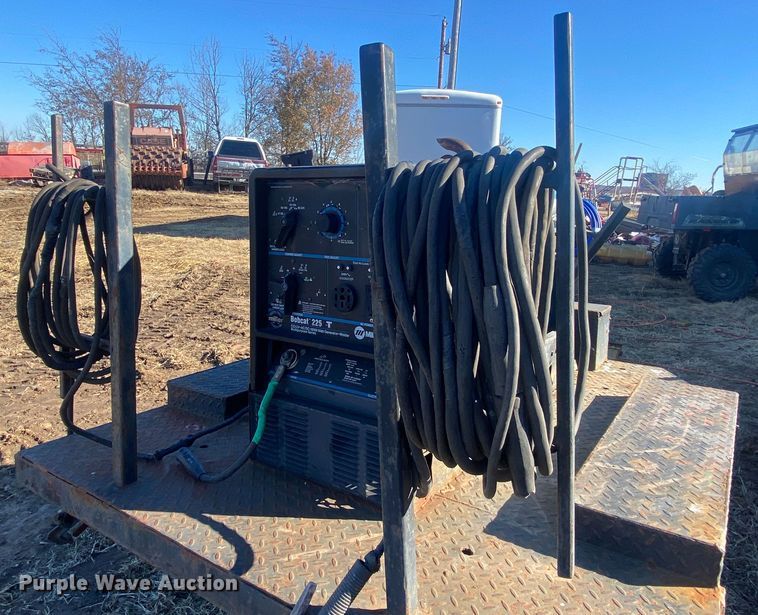 image for item DN7642 Miller 225T  welder