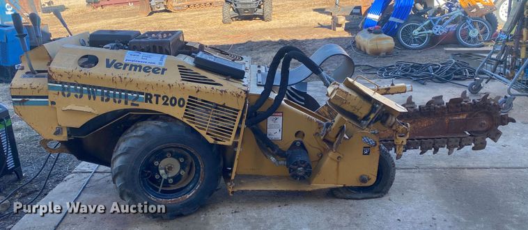 image for item DN7644 2003 Vermeer RT200  trencher