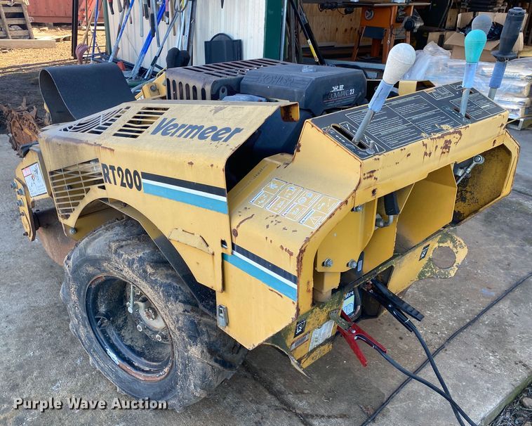 image for item DN7644 2003 Vermeer RT200  trencher