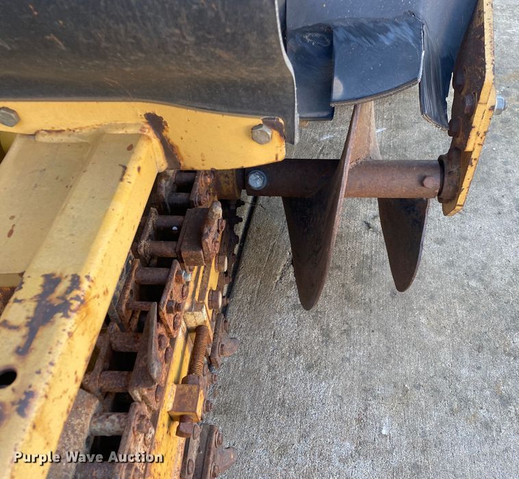 image for item DN7644 2003 Vermeer RT200  trencher