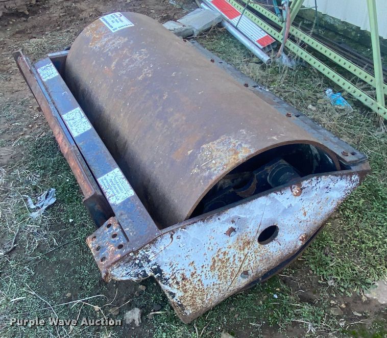 image for item DN7646 Bobcat  skid steer vibratory roller