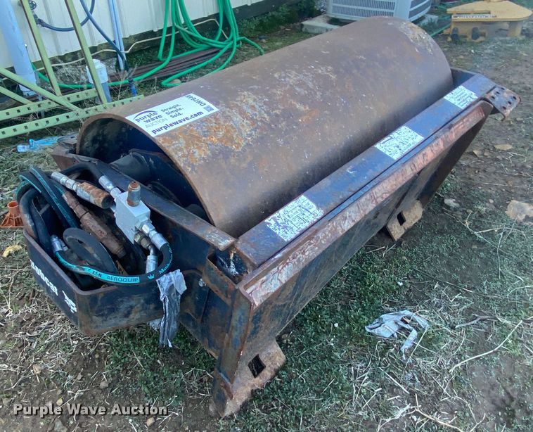image for item DN7646 Bobcat  skid steer vibratory roller