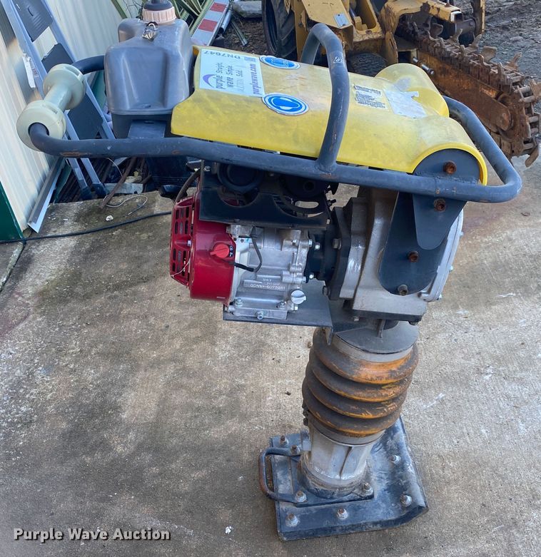 image for item DN7647 Wacker BS450  plate compactor