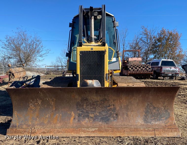 image for item DN7651 2004 New Holland DC95  dozer