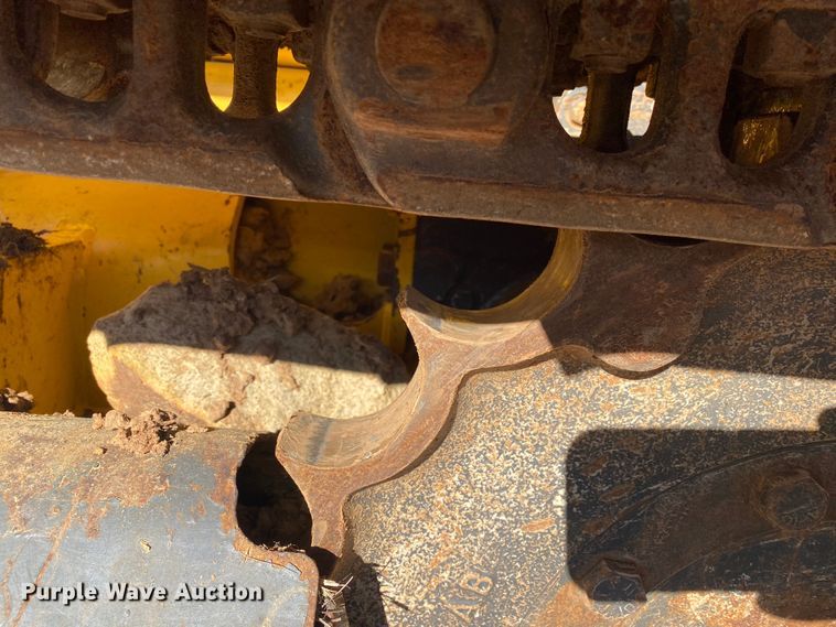 image for item DN7651 2004 New Holland DC95  dozer