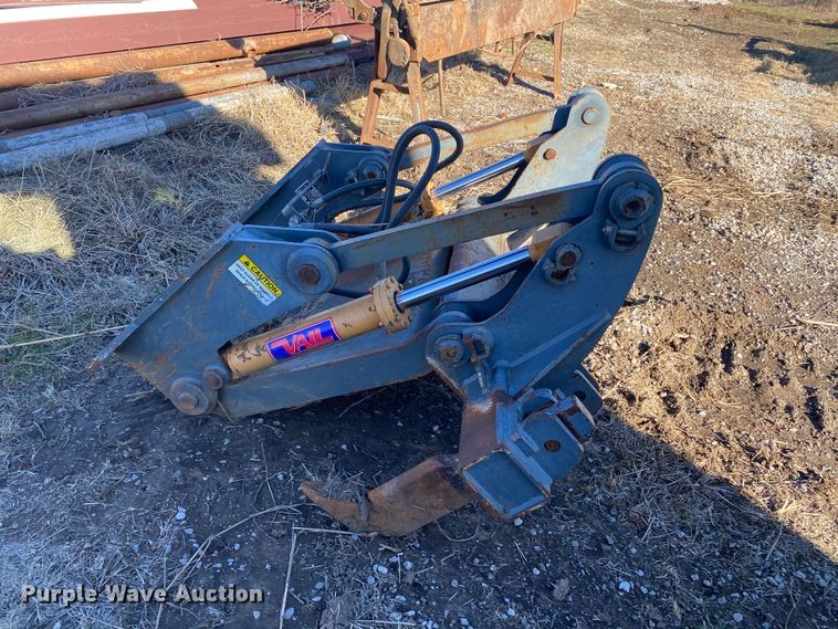 image for item DN7651 2004 New Holland DC95  dozer