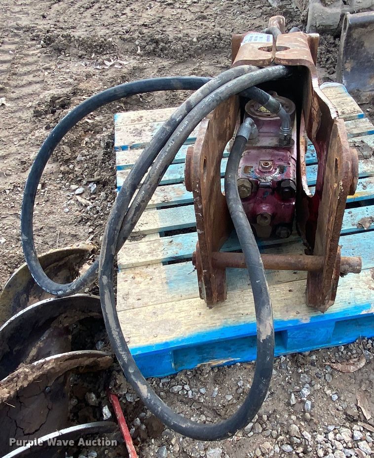 image for item DN7653 Breaker