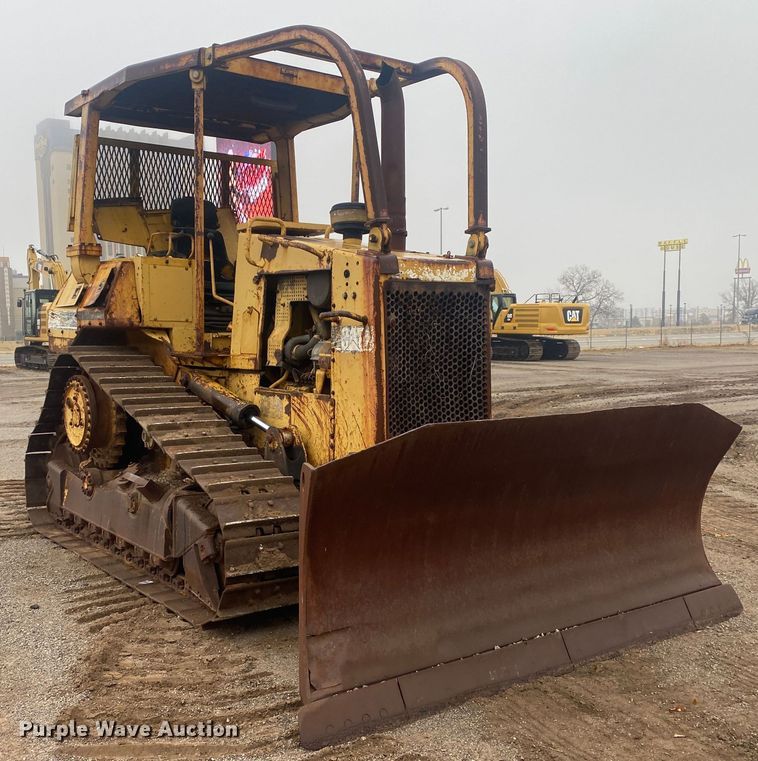 image for item DN8078 1994 Caterpillar D4H  dozer