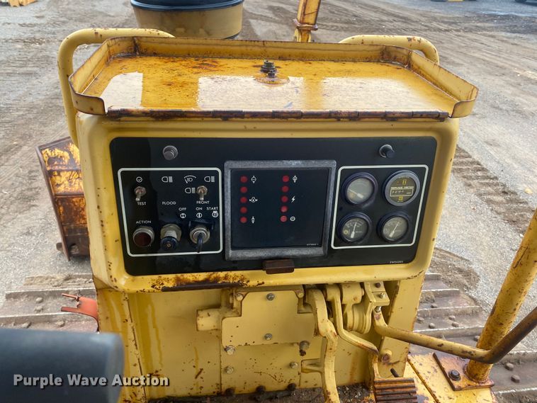 image for item DN8078 1994 Caterpillar D4H  dozer