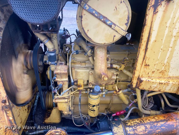 image for item DN8078 1994 Caterpillar D4H  dozer