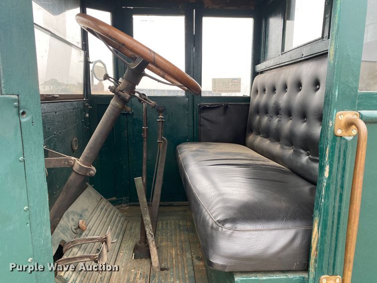 image for item DN8083 1917 Douglas WTU drilling rig truck