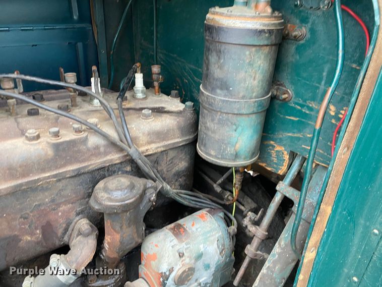 image for item DN8083 1917 Douglas WTU drilling rig truck