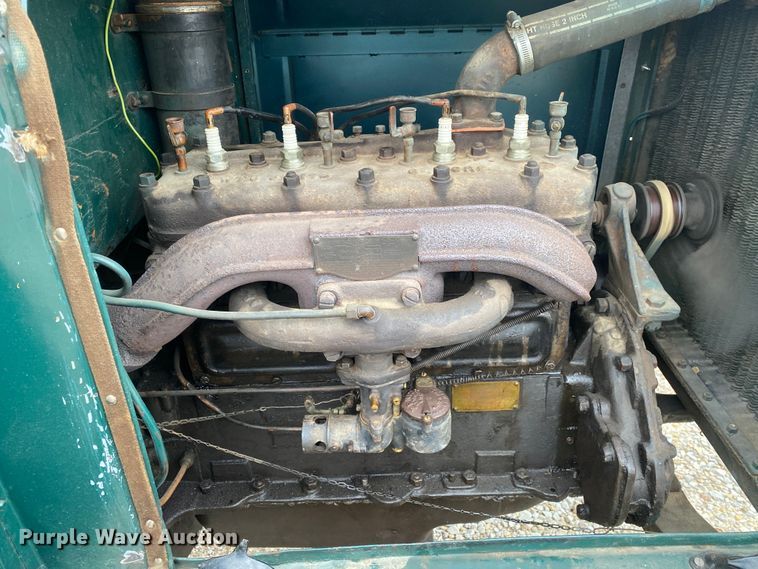 image for item DN8083 1917 Douglas WTU drilling rig truck