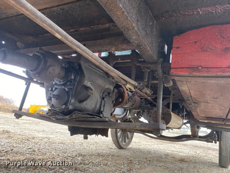 image for item DN8083 1917 Douglas WTU drilling rig truck