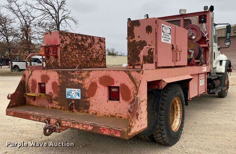 image for item DN8089 2004 International Navistar 7400  Crew Cab flatbed truck