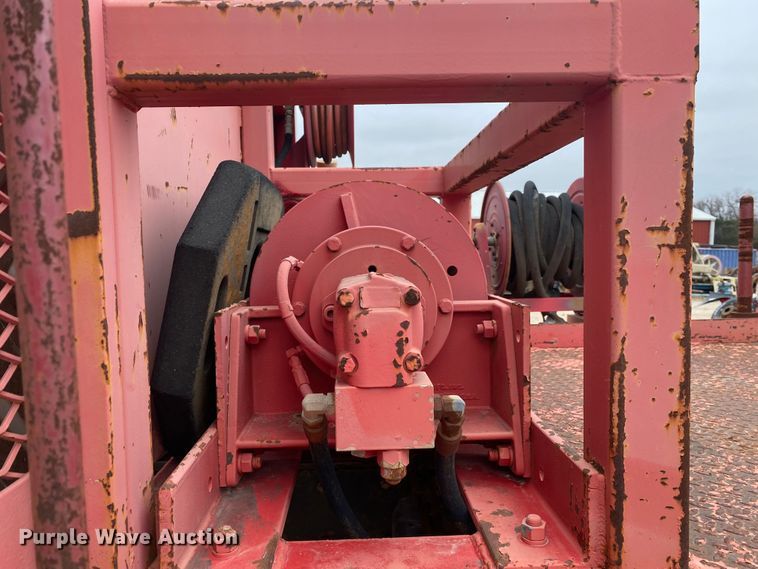 image for item DN8089 2004 International Navistar 7400  Crew Cab flatbed truck