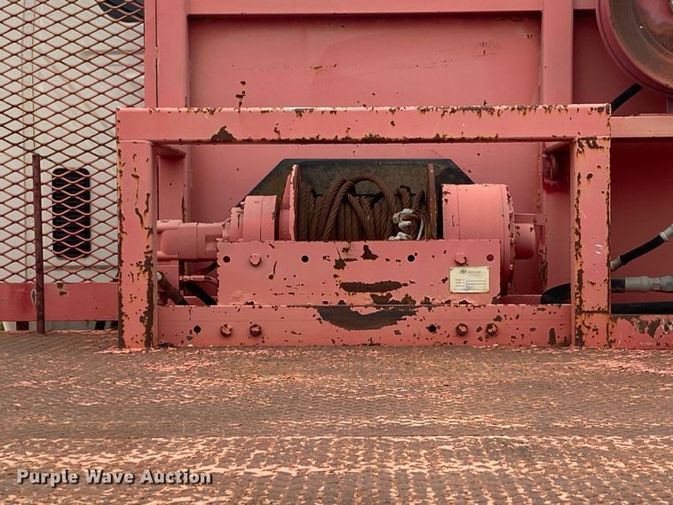 image for item DN8089 2004 International Navistar 7400  Crew Cab flatbed truck