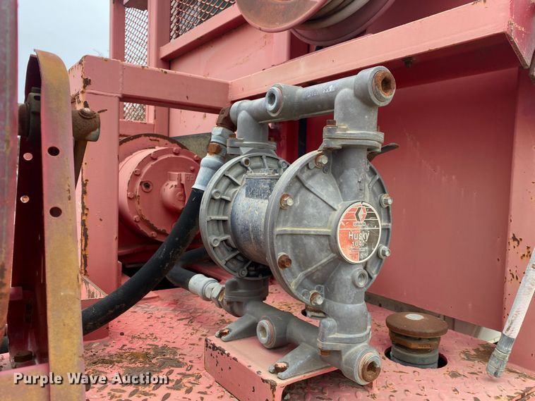 image for item DN8089 2004 International Navistar 7400  Crew Cab flatbed truck