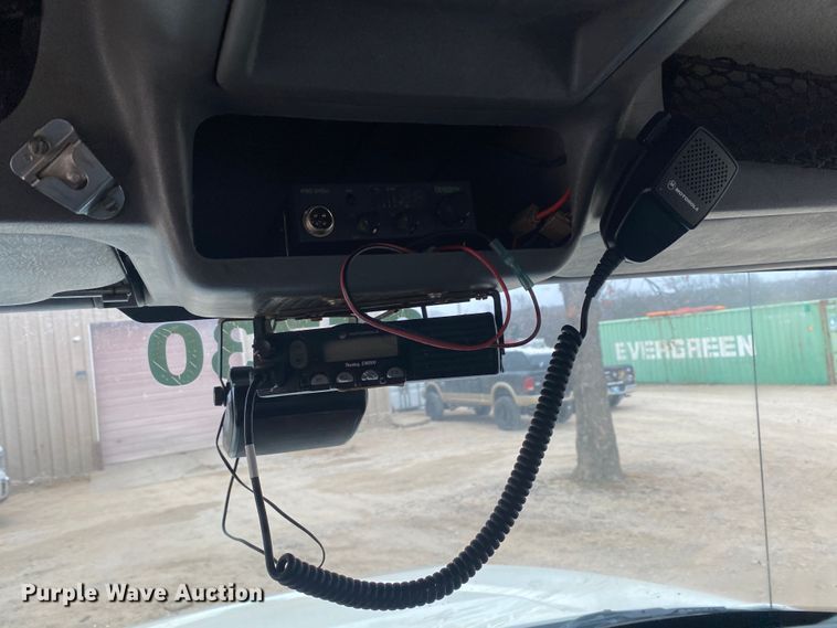 image for item DN8089 2004 International Navistar 7400  Crew Cab flatbed truck