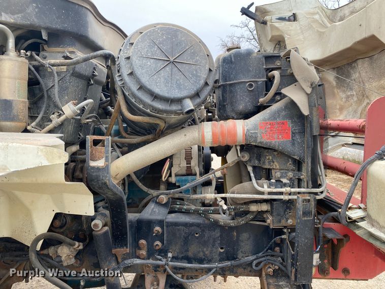 image for item DN8089 2004 International Navistar 7400  Crew Cab flatbed truck