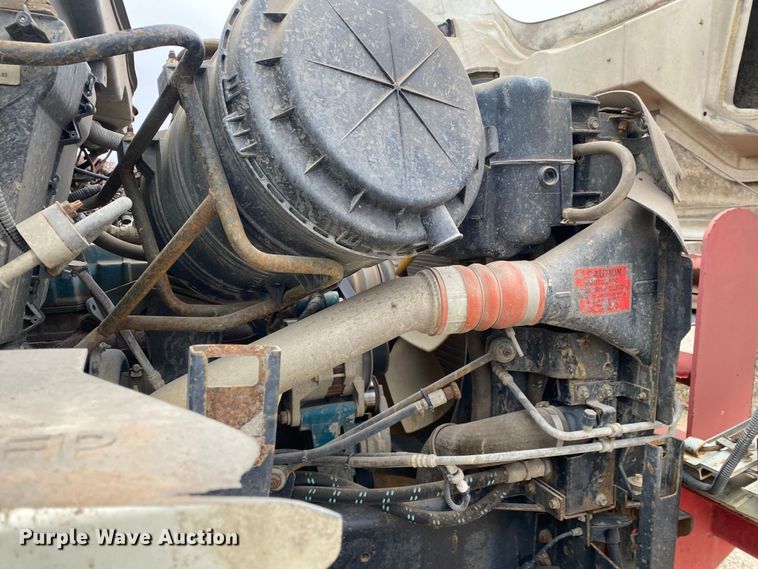 image for item DN8089 2004 International Navistar 7400  Crew Cab flatbed truck