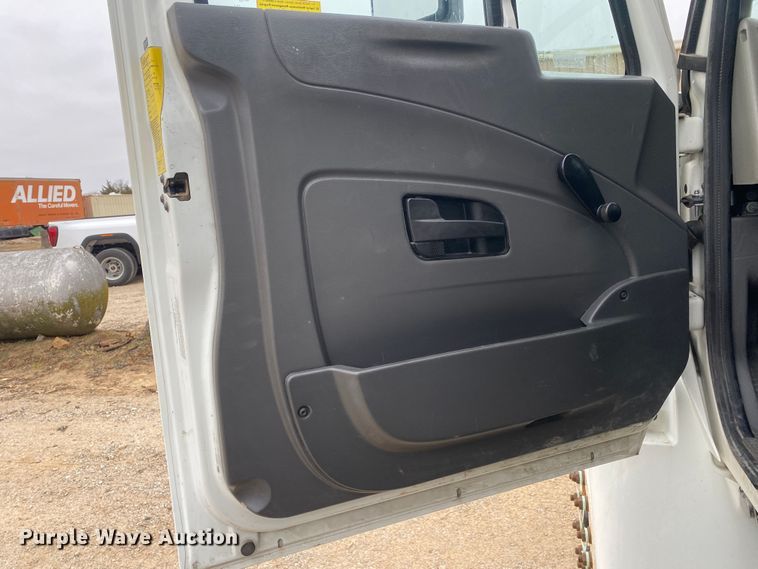 image for item DN8090 2011 International Navistar 4300M7  Crew Cab utility / service truck