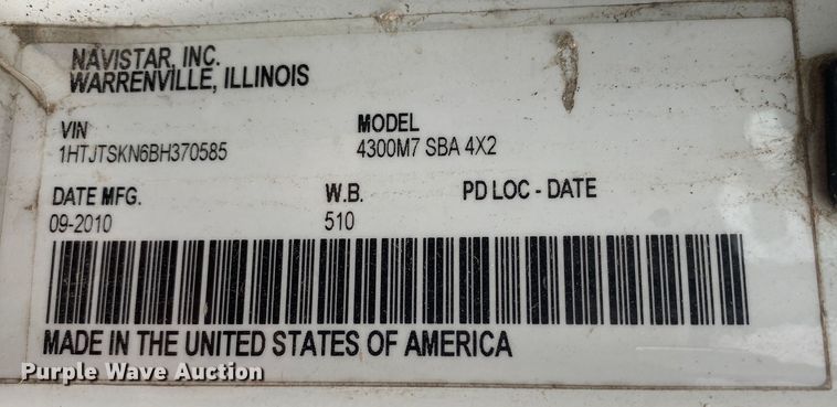 image for item DN8090 2011 International Navistar 4300M7  Crew Cab utility / service truck