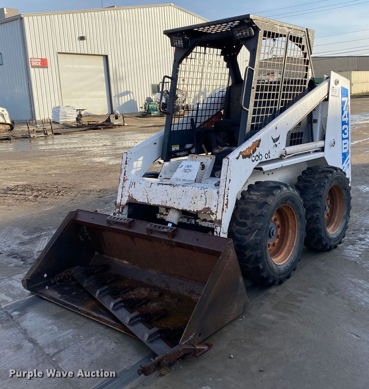 image for item DN8101 1993 Bobcat 743B  skid steer loader
