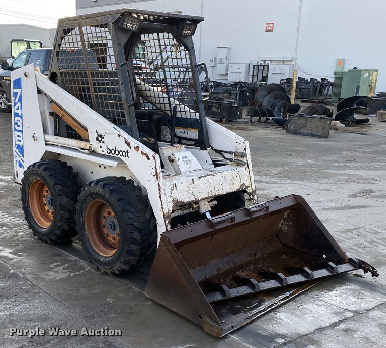 image for item DN8101 1993 Bobcat 743B  skid steer loader