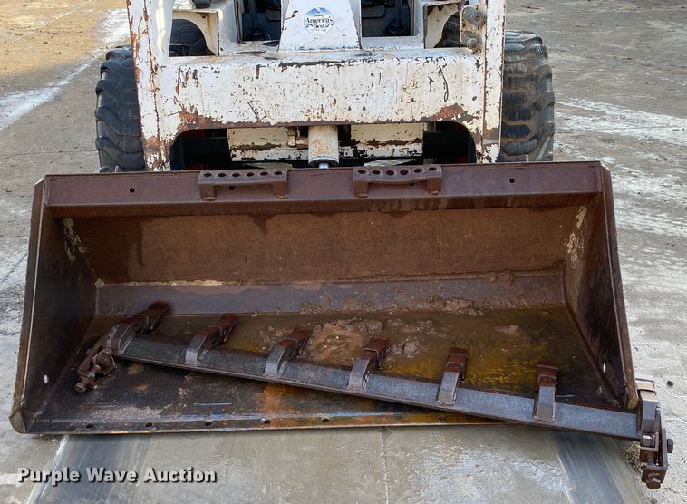 image for item DN8101 1993 Bobcat 743B  skid steer loader