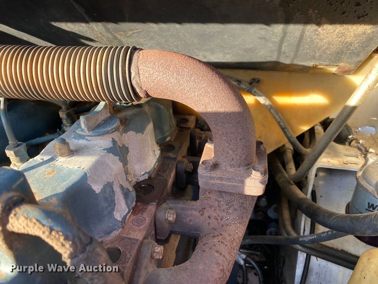 image for item DN8101 1993 Bobcat 743B  skid steer loader