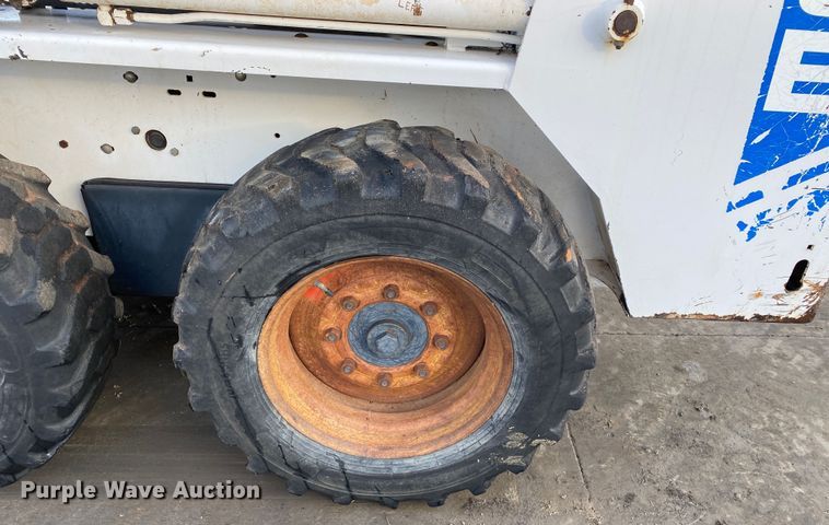 image for item DN8101 1993 Bobcat 743B  skid steer loader