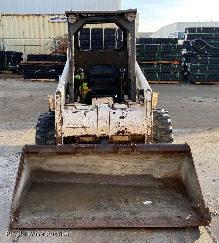 image for item DN8102 1999 Bobcat 763B  skid steer loader