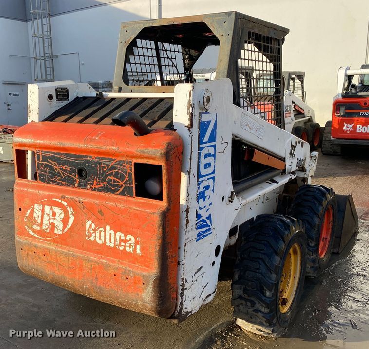 image for item DN8102 1999 Bobcat 763B  skid steer loader