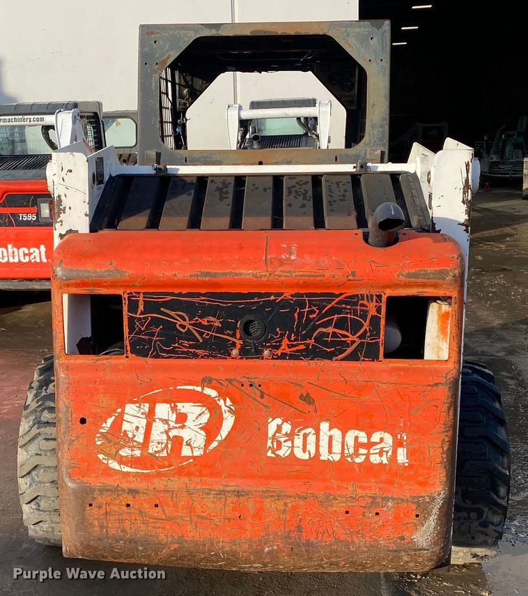 image for item DN8102 1999 Bobcat 763B  skid steer loader