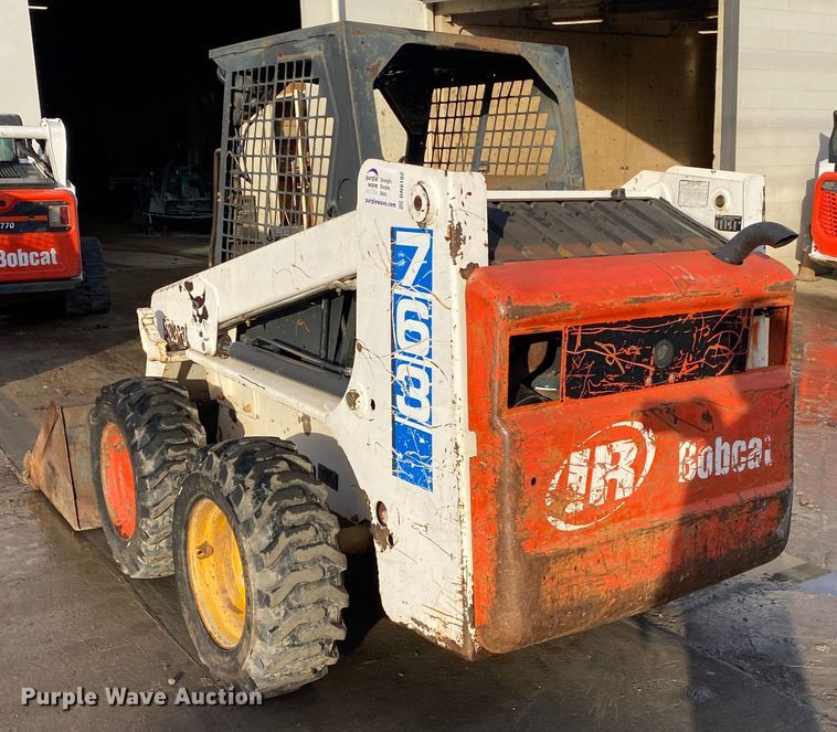 image for item DN8102 1999 Bobcat 763B  skid steer loader